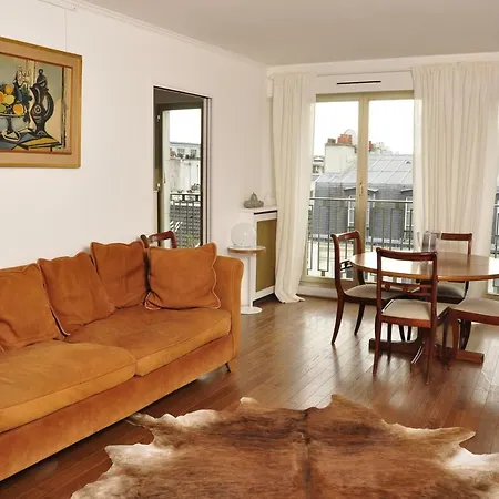 Top Location, Unique Brightness, Space And Comfort For An Unforgettable Διαμέρισμα